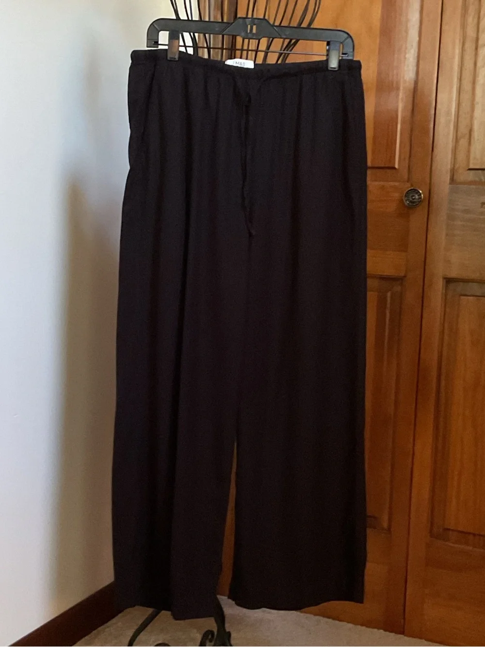 Marks & Spencer linen pants, UK14 short